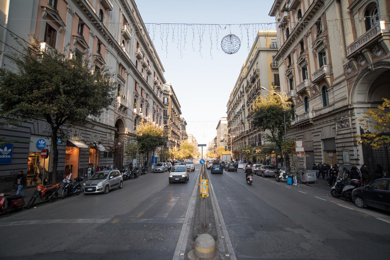 Napoliamo Guest House エクステリア 写真
